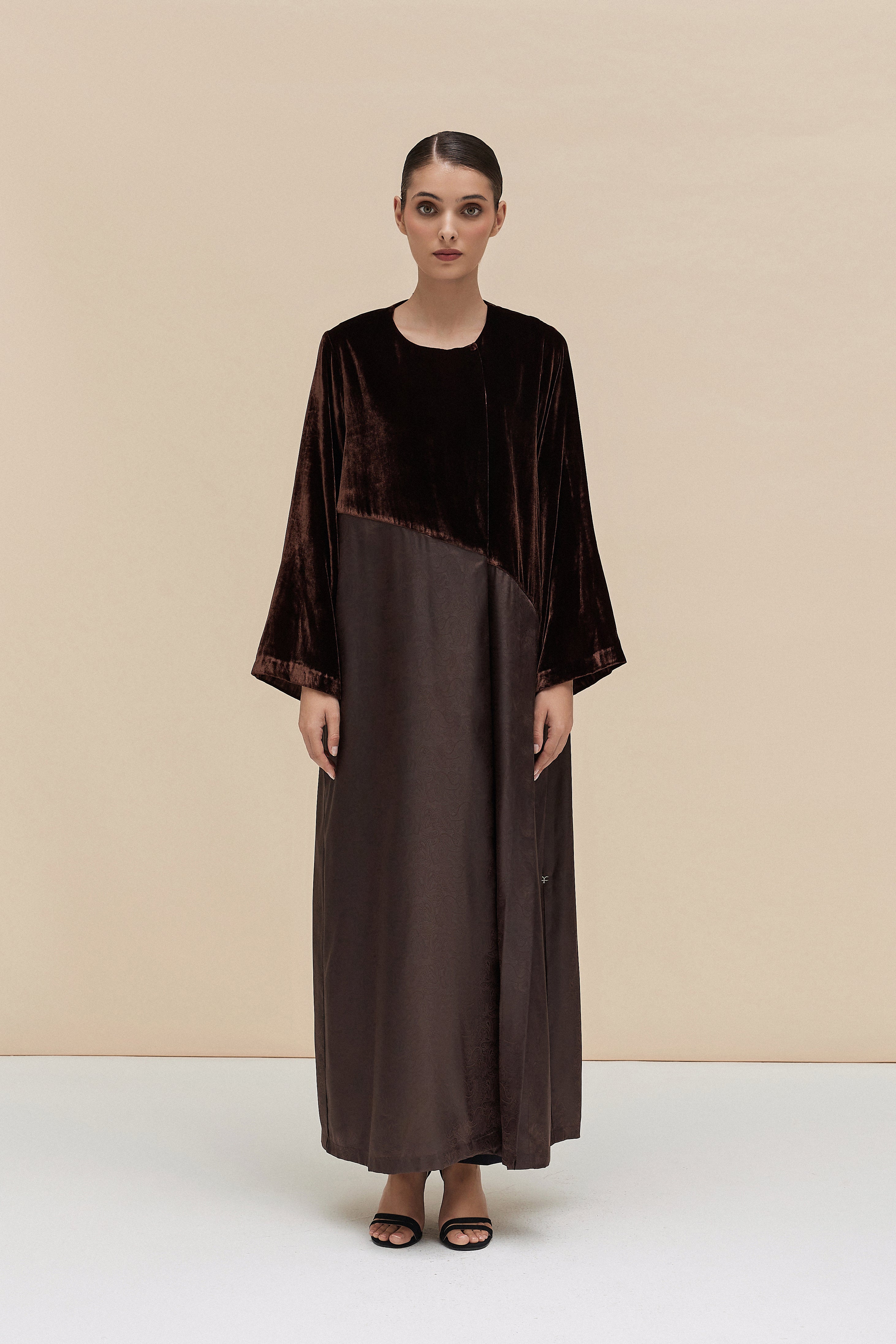 AYLA - PAISLEY JACQUARD AND VELVET BROWN