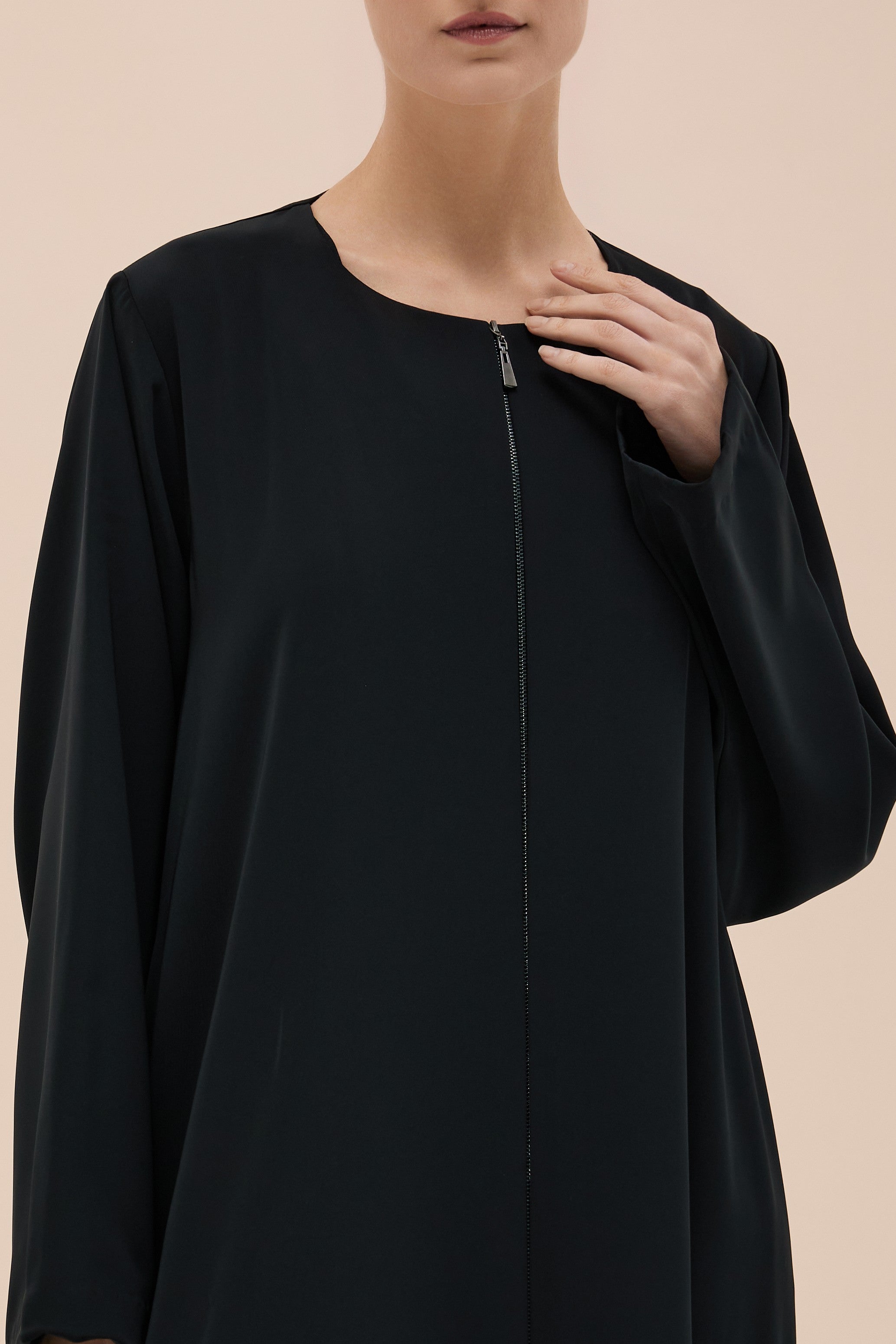 LOOK 1 - SOFT CREPE (MIDWEIGHT)- BLACK